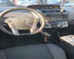 продам Toyota Prius V в пмр  фото 6