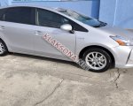 продам Toyota Prius V в пмр  фото 2